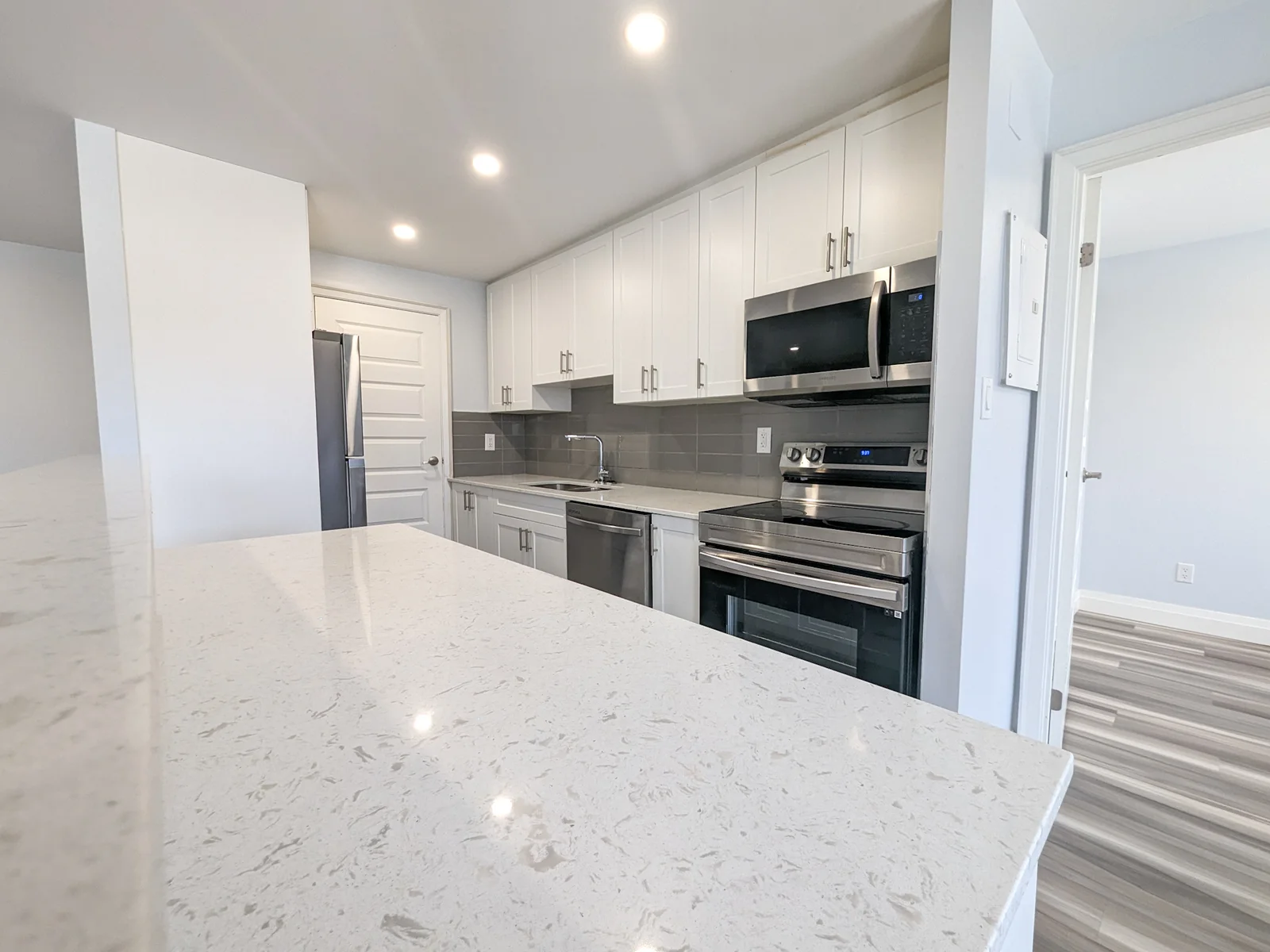 Photo 9